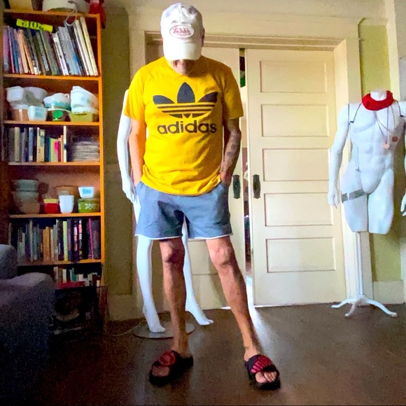 Adidas tee - Picture 1 of 6